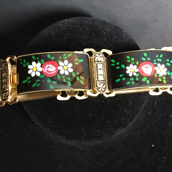 Vintage hand painted gold tone bracelet - Picture 1 of 5
